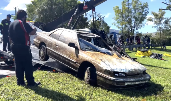 32 Cars Fished Out Of Florida Lake, And Some Have Been Submerged 20+ Years