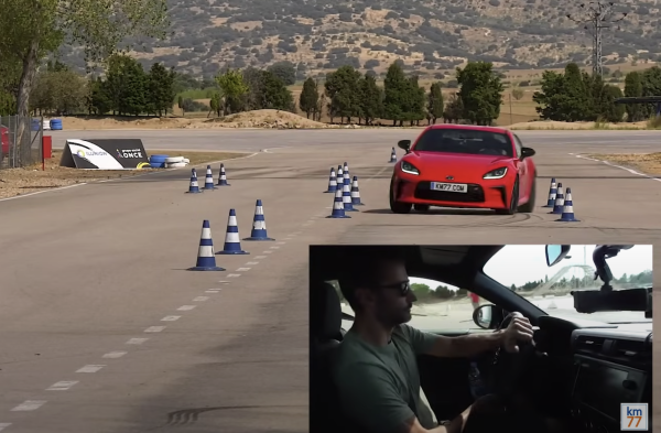 Toyota GR86 Tackles The Infamous Moose Test